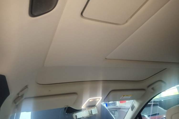 Used Nio ES8 2026 Model 6-seat Executive Luxury Edition Headliner