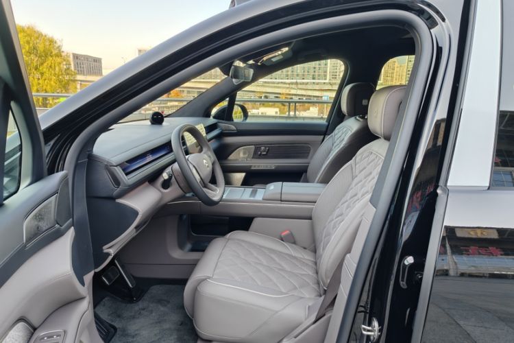 Used Nio ES8 2026 Model 6-seat Executive Luxury Edition Interior 1