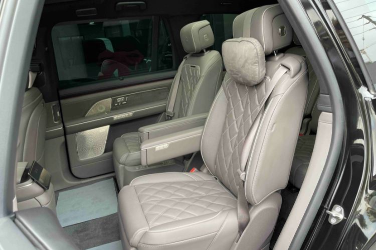 Used Nio ES8 2026 Model 6-seat Executive Signature Edition Interior 1