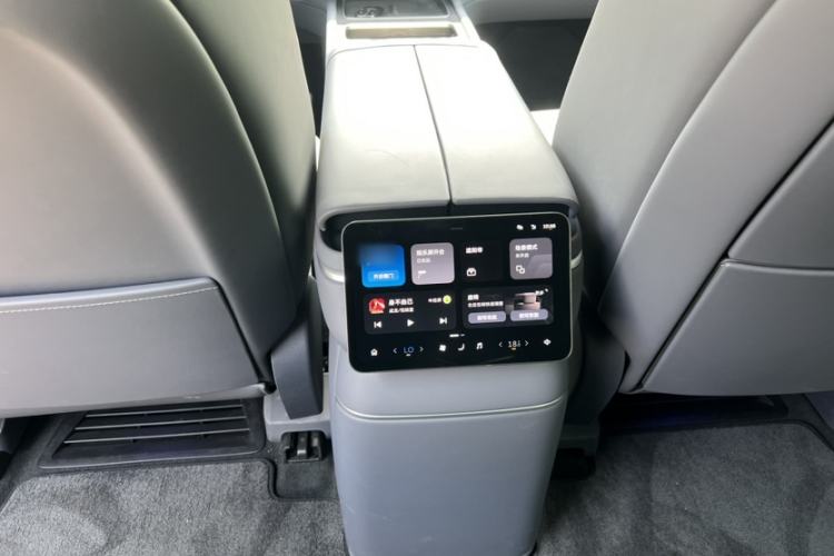Used Nio ES8 2026 Model 6-seat Executive Luxury Edition Interior 1