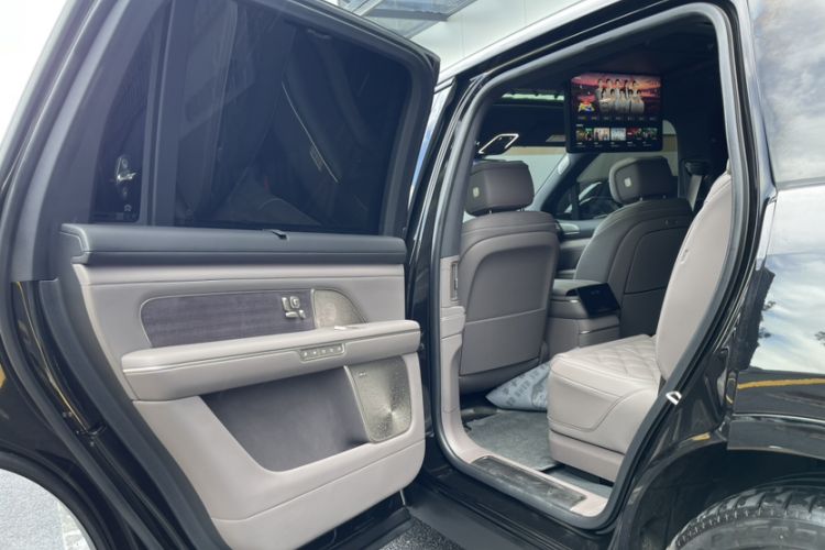 Used Nio ES8 2026 Model 6-seat Executive Signature Edition Interior 10