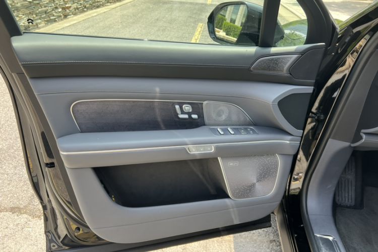 Used Nio ES8 2026 Model 6-seat Executive Luxury Edition Interior 10