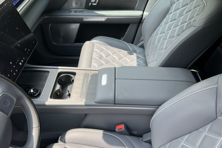 Used Nio ES8 2026 Model 6-seat Executive Luxury Edition Interior 11