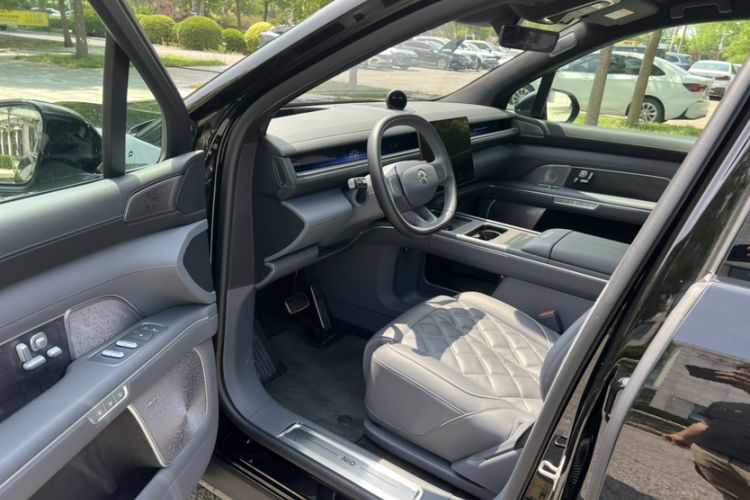 Used Nio ES8 2026 Model 6-seat Executive Luxury Edition Interior 12