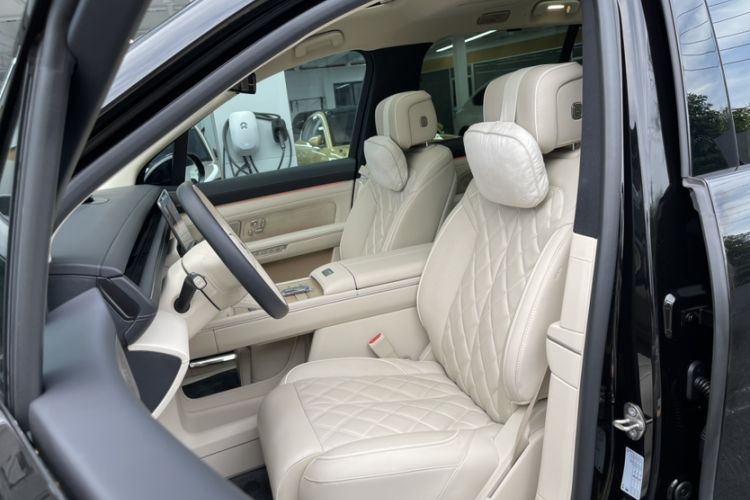 Used Nio ES8 2026 Model 6-seat Executive Luxury Edition Interior 2