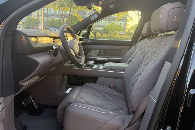 Used Nio ES8 2026 Model 6-seat Executive Luxury Edition Interior 2