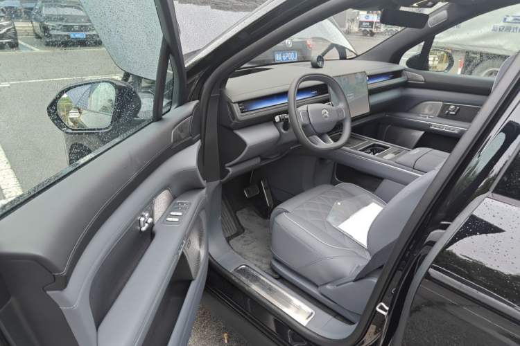Used Nio ES8 2026 Model 6-seat Executive Luxury Edition Interior 3