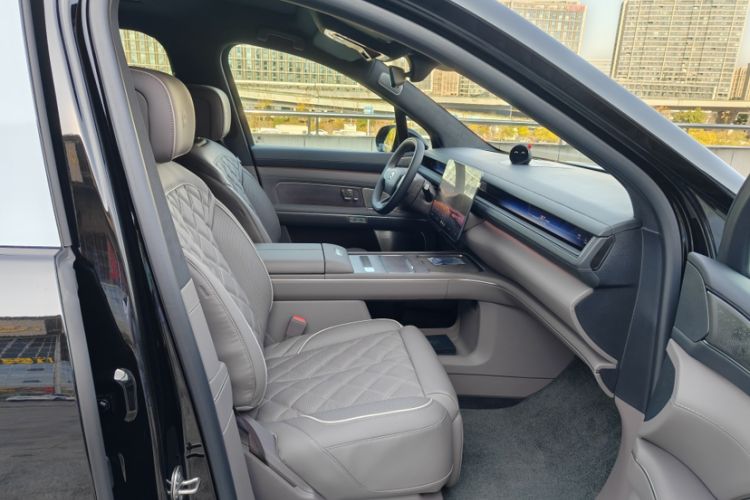 Used Nio ES8 2026 Model 6-seat Executive Luxury Edition Interior 3