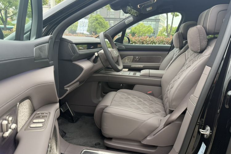 Used Nio ES8 2026 Model 6-seat Executive Luxury Edition Interior 3