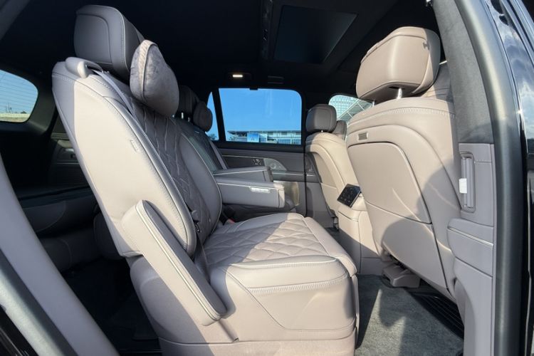 Used Nio ES8 2026 Model 6-seat Executive Signature Edition Interior 4