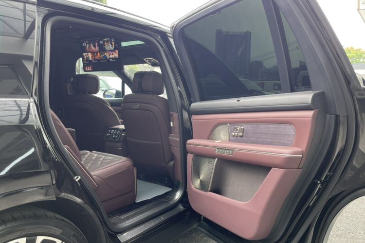 Used Nio ES8 2026 Model 6-seat Executive Signature Edition Interior 4