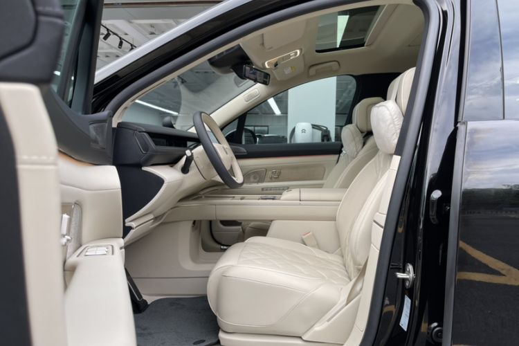 Used Nio ES8 2026 Model 6-seat Executive Luxury Edition Interior 4