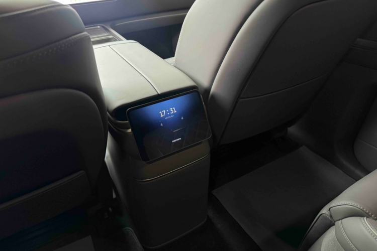 Used Nio ES8 2026 Model 6-seat Executive Signature Edition Interior 7