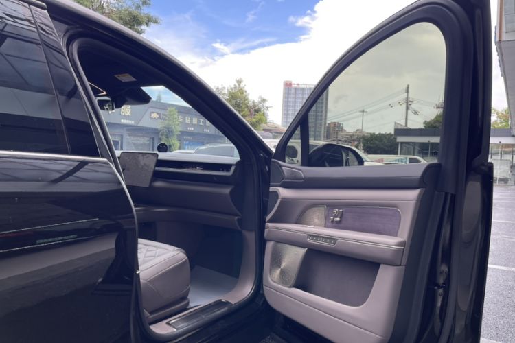 Used Nio ES8 2026 Model 6-seat Executive Signature Edition Interior 8
