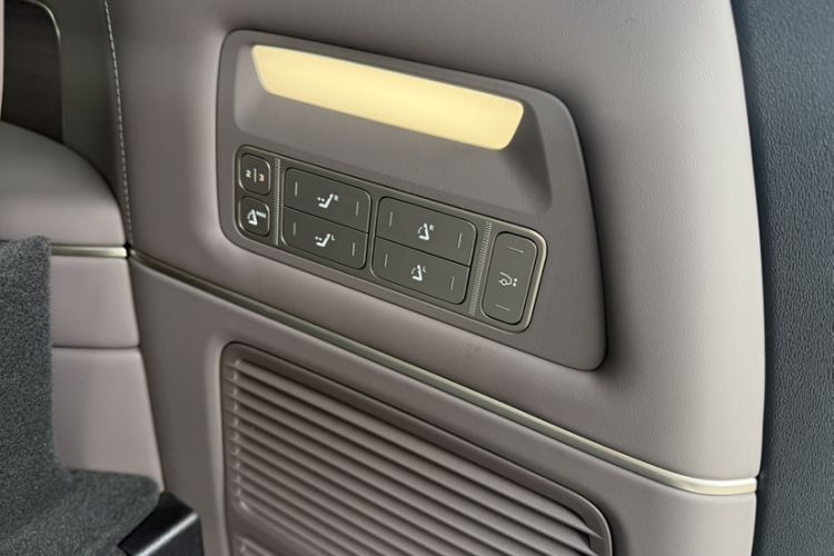 Used Nio ES8 2026 Model 6-seat Executive Luxury Edition Interior 8