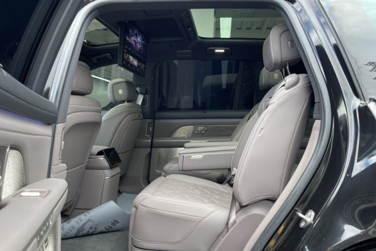 Used Nio ES8 2026 Model 6-seat Executive Signature Edition Interior 9