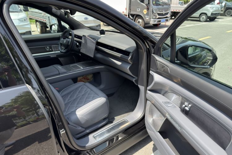 Used Nio ES8 2026 Model 7-seat Executive Luxury Edition Interior 9