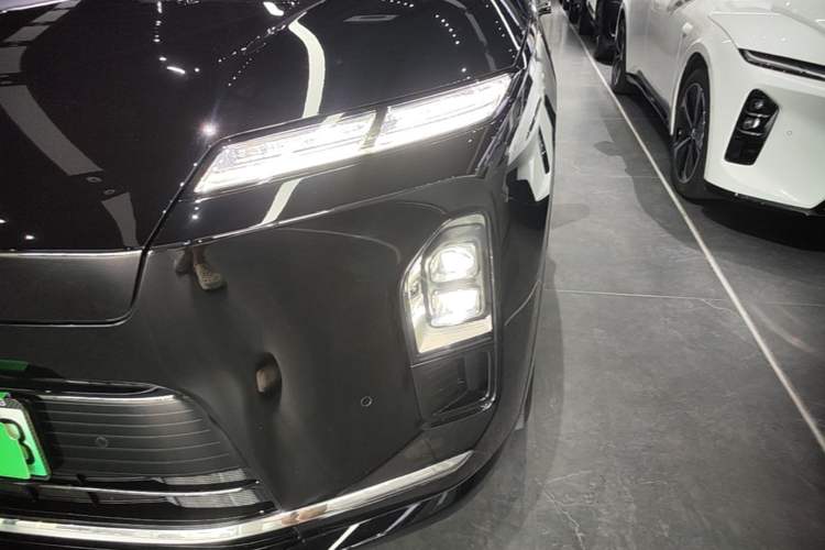Used Nio ES8 2026 Model 6-seat Executive Luxury Edition Left Front Headlight