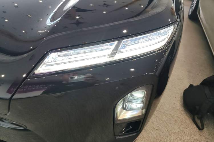 Used Nio ES8 2026 Model 6-seat Executive Luxury Edition Left Front Headlight