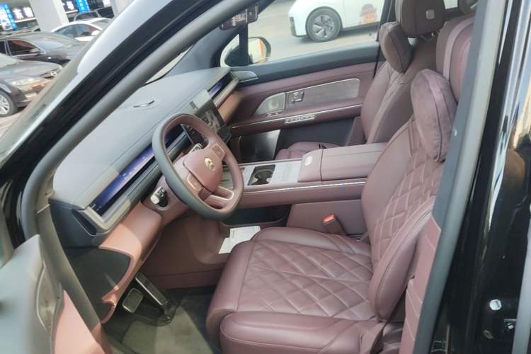 Used Nio ES8 2026 Model 6-seat Executive Luxury Edition Left Front Seat