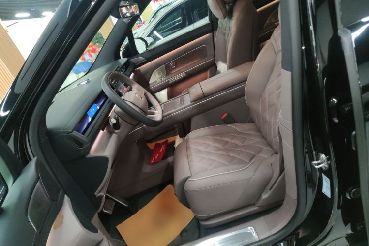 Used Nio ES8 2026 Model 6-seat Executive Luxury Edition Left Front Seat