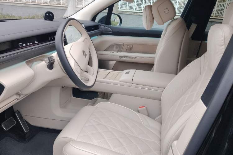 Used Nio ES8 2026 Model 7-seat Executive Luxury Edition Left Front Seat