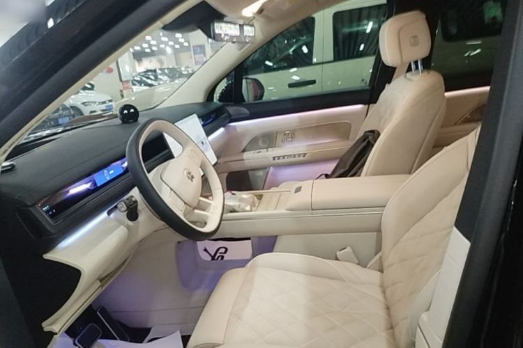Used Nio ES8 2026 Model 6-seat Executive Luxury Edition Left Front Seat