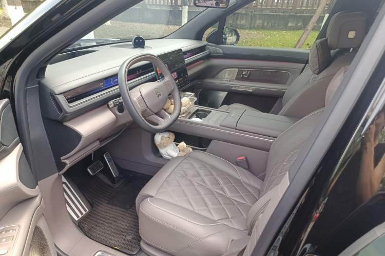 Used Nio ES8 2026 Model 6-seat Executive Luxury Edition Left Front Seat