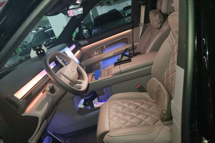 Used Nio ES8 2026 Model 6-seat Executive Luxury Edition Left Front Seat