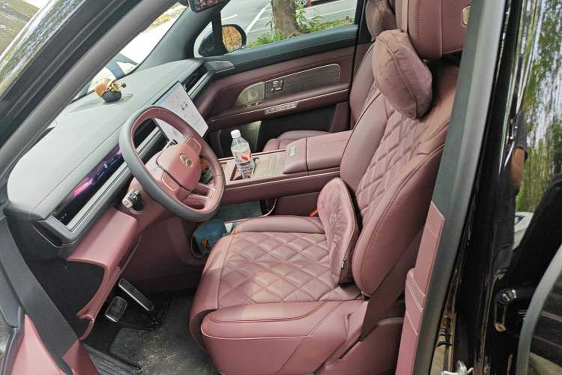 Used Nio ES8 2026 Model 6-seat Executive Luxury Edition Left Front Seat