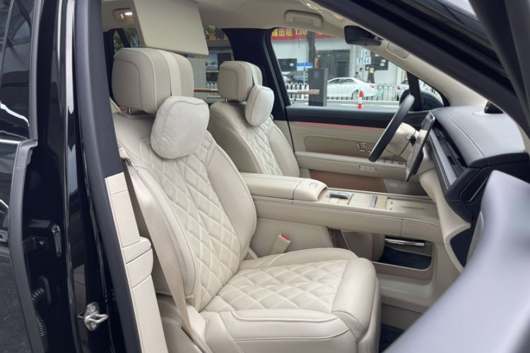 Used Nio ES8 2026 Model 6-seat Executive Luxury Edition Left Front Seat