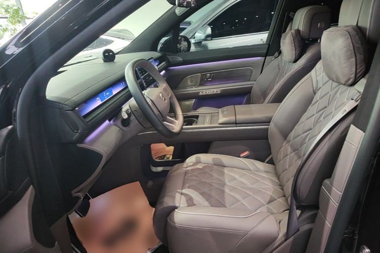 Used Nio ES8 2026 Model 6-seat Executive Luxury Edition Left Front Seat