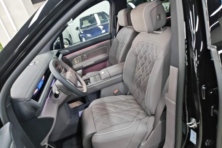 Used Nio ES8 2026 Model 6-seat Executive Luxury Edition Left Front Seat