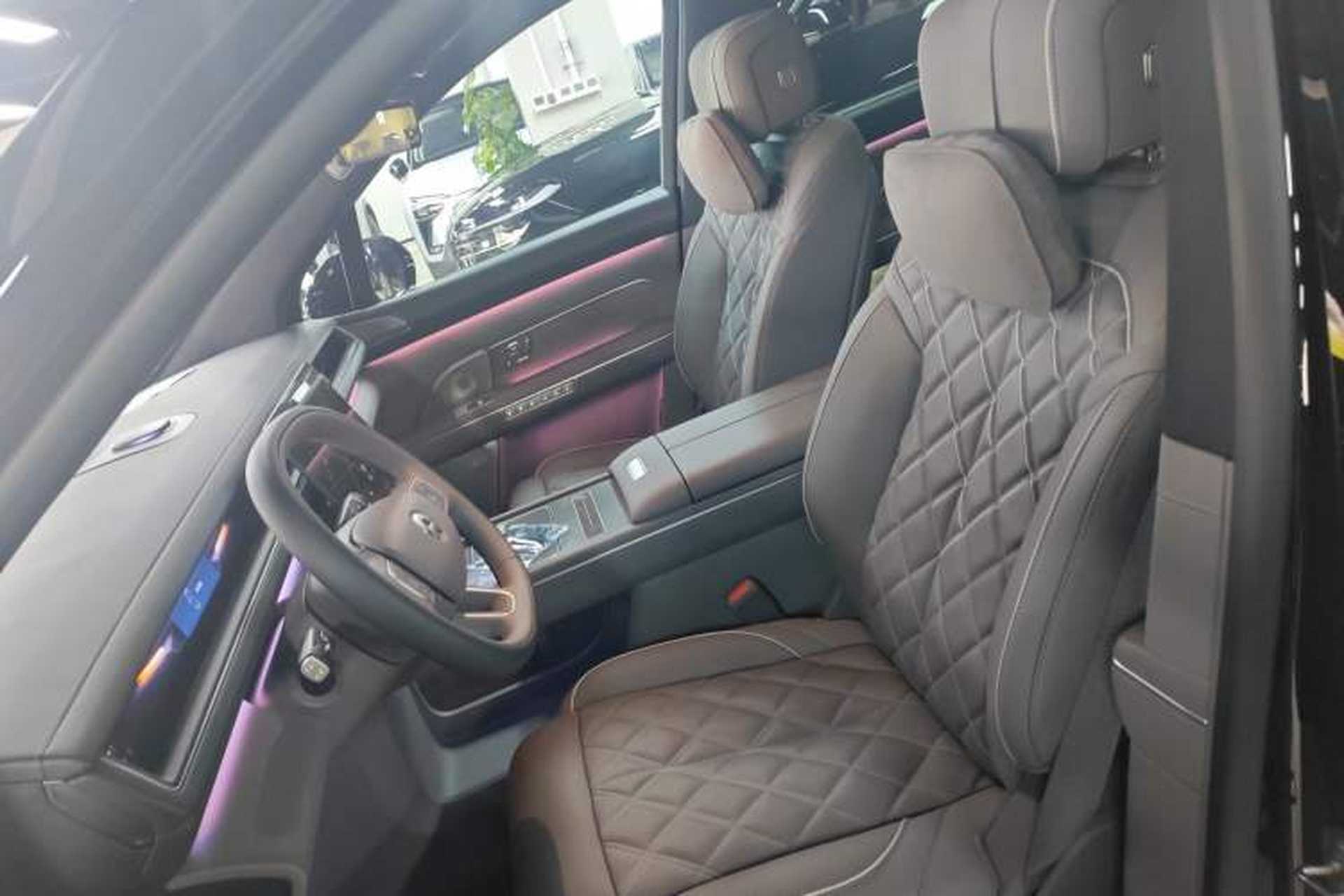 Used Nio ES8 2026 Model 6-seat Executive Luxury Edition Left Front Seat