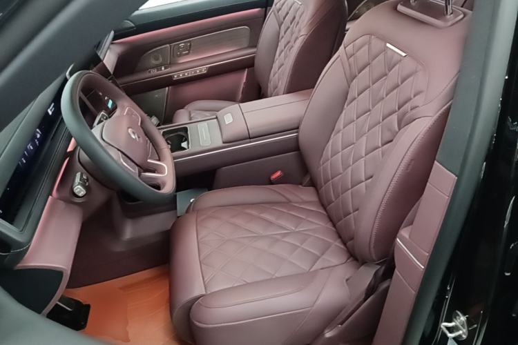 Used Nio ES8 2026 Model 6-seat Executive Signature Edition Left Front Seat