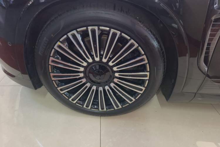 Used Nio ES8 2026 Model 6-seat Executive Luxury Edition Left Front Wheel Hub