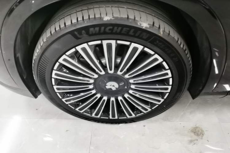 Used Nio ES8 2026 Model 6-seat Executive Luxury Edition Left Front Wheel Hub