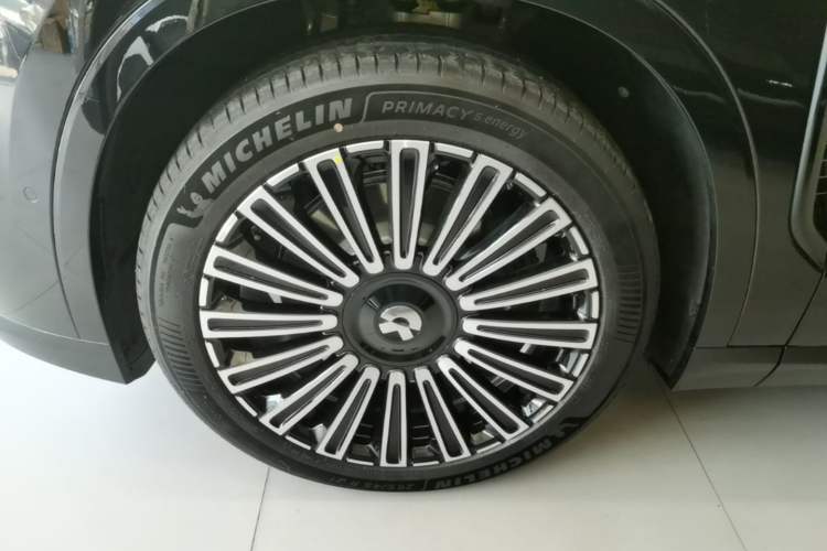 Used Nio ES8 2026 Model 6-seat Executive Luxury Edition Left Front Wheel Hub