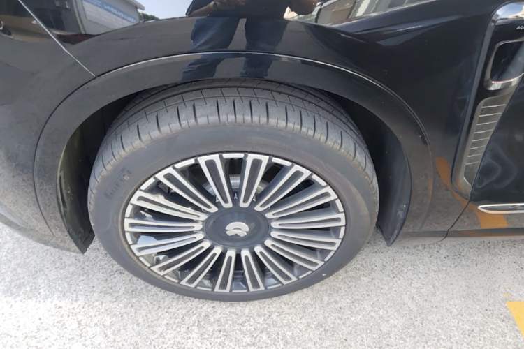 Used Nio ES8 2026 Model 6-seat Executive Luxury Edition Left Front Wheel Hub