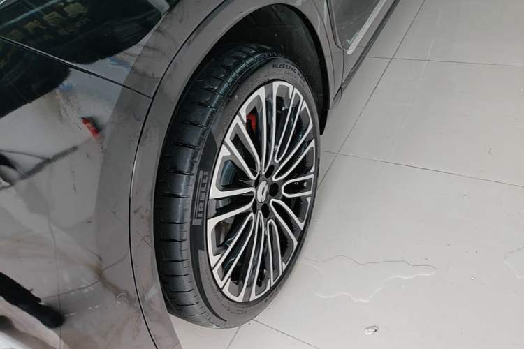 Used Nio ES8 2026 Model 6-seat Executive Signature Edition Left Front Wheel Hub