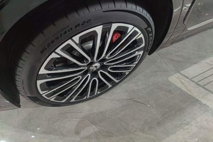 Used Nio ES8 2026 Model 6-seat Executive Signature Edition Left Front Wheel Hub