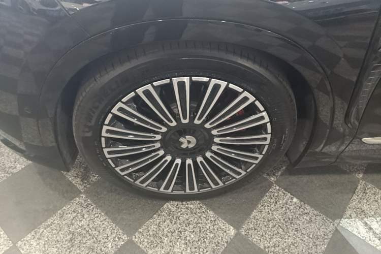 Used Nio ES8 2026 Model 7-seat Executive Luxury Edition Left Front Wheel Hub