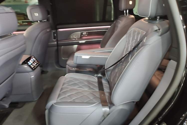 Used Nio ES8 2026 Model 6-seat Executive Luxury Edition Left Rear Seat