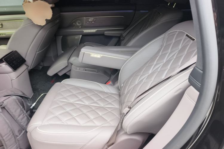 Used Nio ES8 2026 Model 6-seat Executive Signature Edition Left Rear Seat