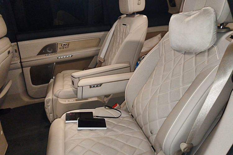 Used Nio ES8 2026 Model 6-seat Executive Luxury Edition Left Rear Seat