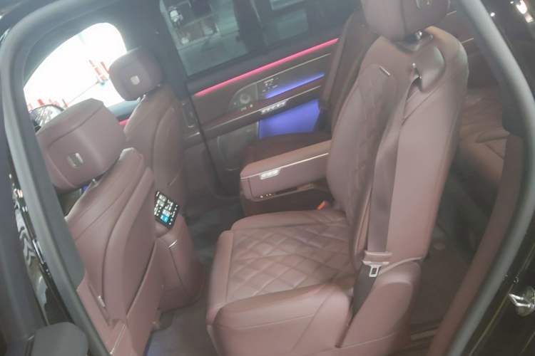 Used Nio ES8 2026 Model 6-seat Executive Signature Edition Left Rear Seat