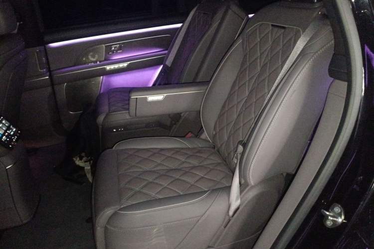 Used Nio ES8 2026 Model 6-seat Executive Signature Edition Left Rear Seat
