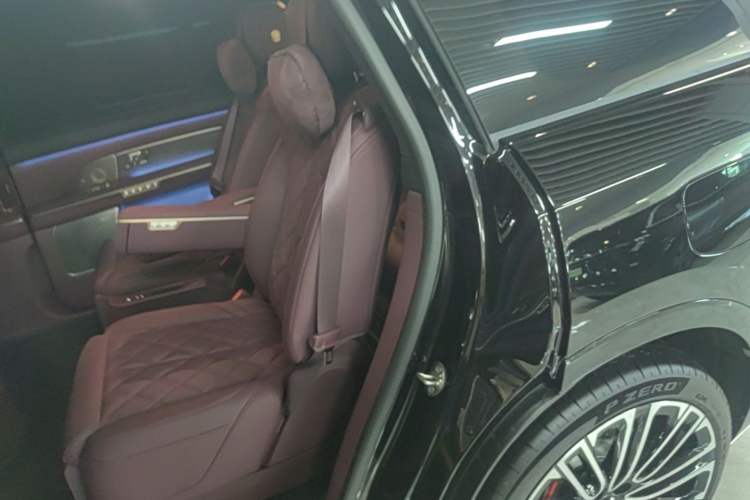 Used Nio ES8 2026 Model 6-seat Executive Signature Edition Left Rear Seat