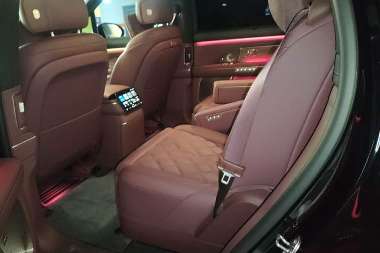 Used Nio ES8 2026 Model 6-seat Executive Signature Edition Left Rear Seat