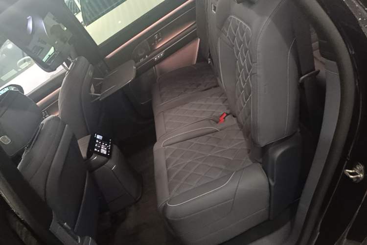 Used Nio ES8 2026 Model 7-seat Executive Luxury Edition Left Rear Seat